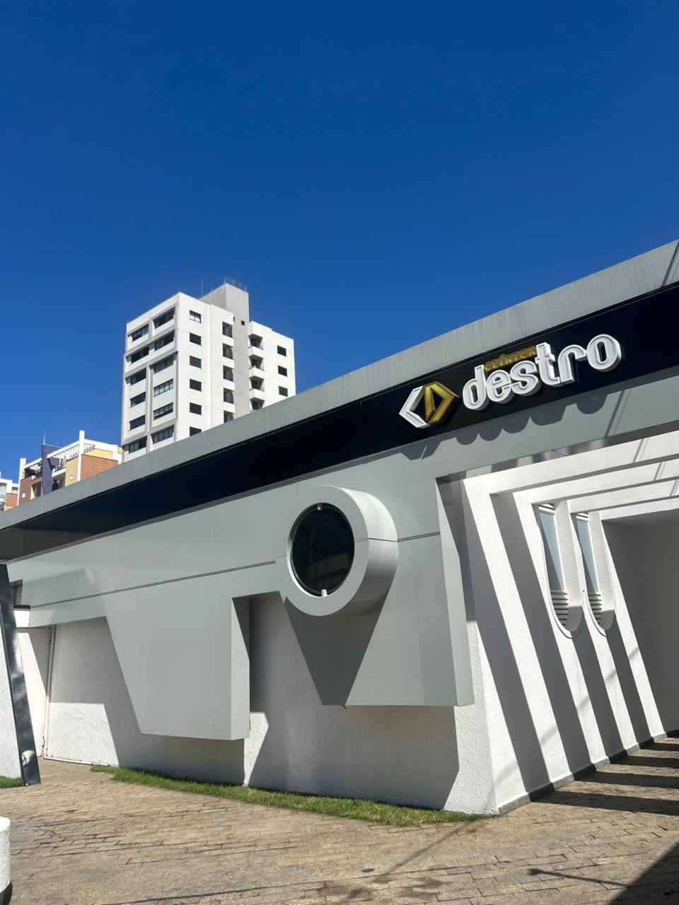 Fachada da Clínica Destro em Taubaté